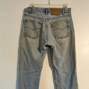 Vintage 1985 Levi’s with the best wear.💕